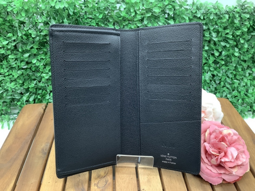 ルイ・ヴィトンのダミエグラフィット