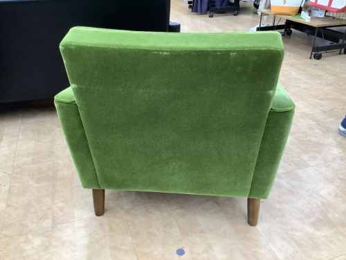 1人掛けソファーのカリモク60