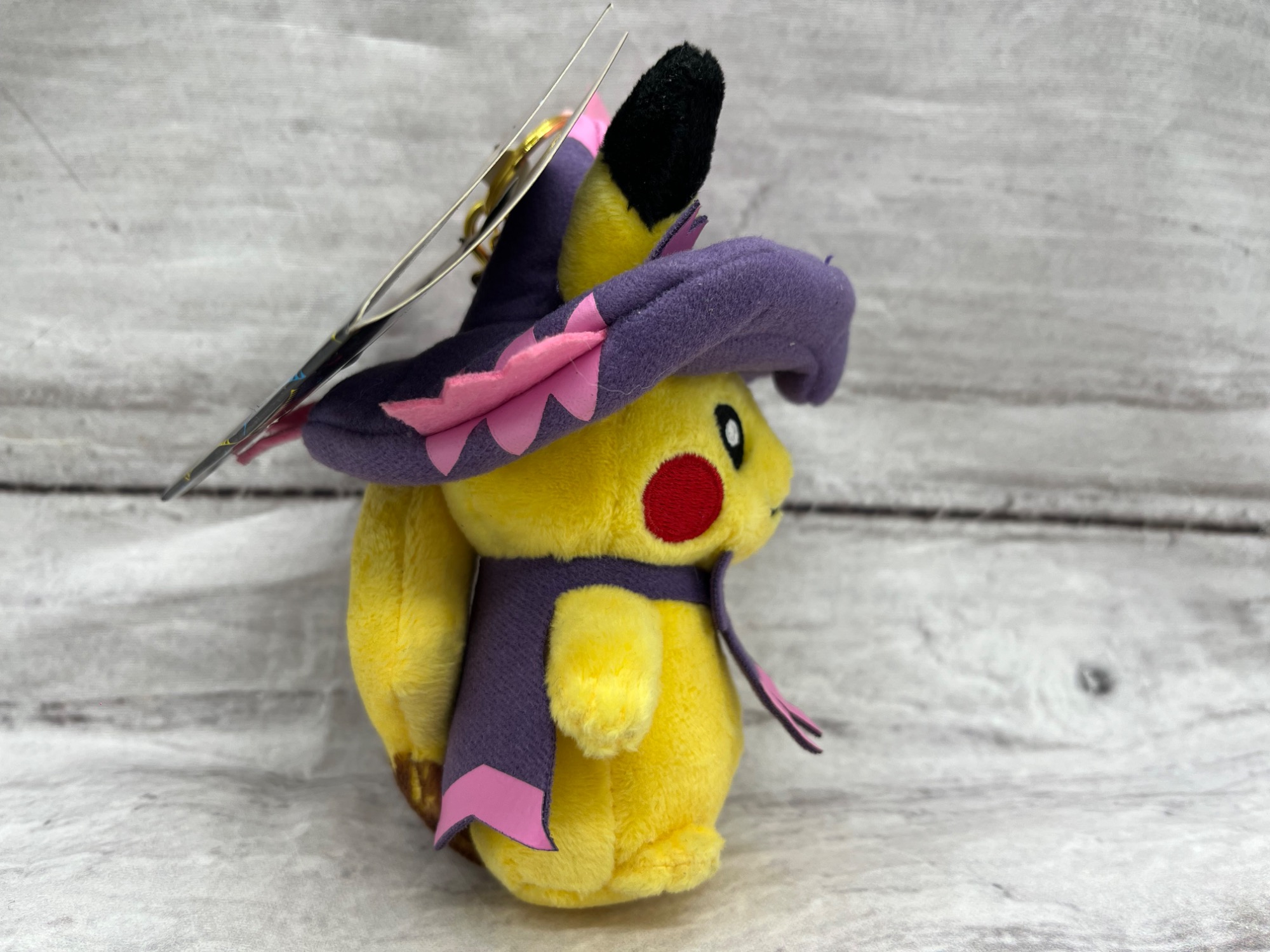 ポケモンセンター】仮装ピカチュウ(ムウマージ) ぬいぐるみ