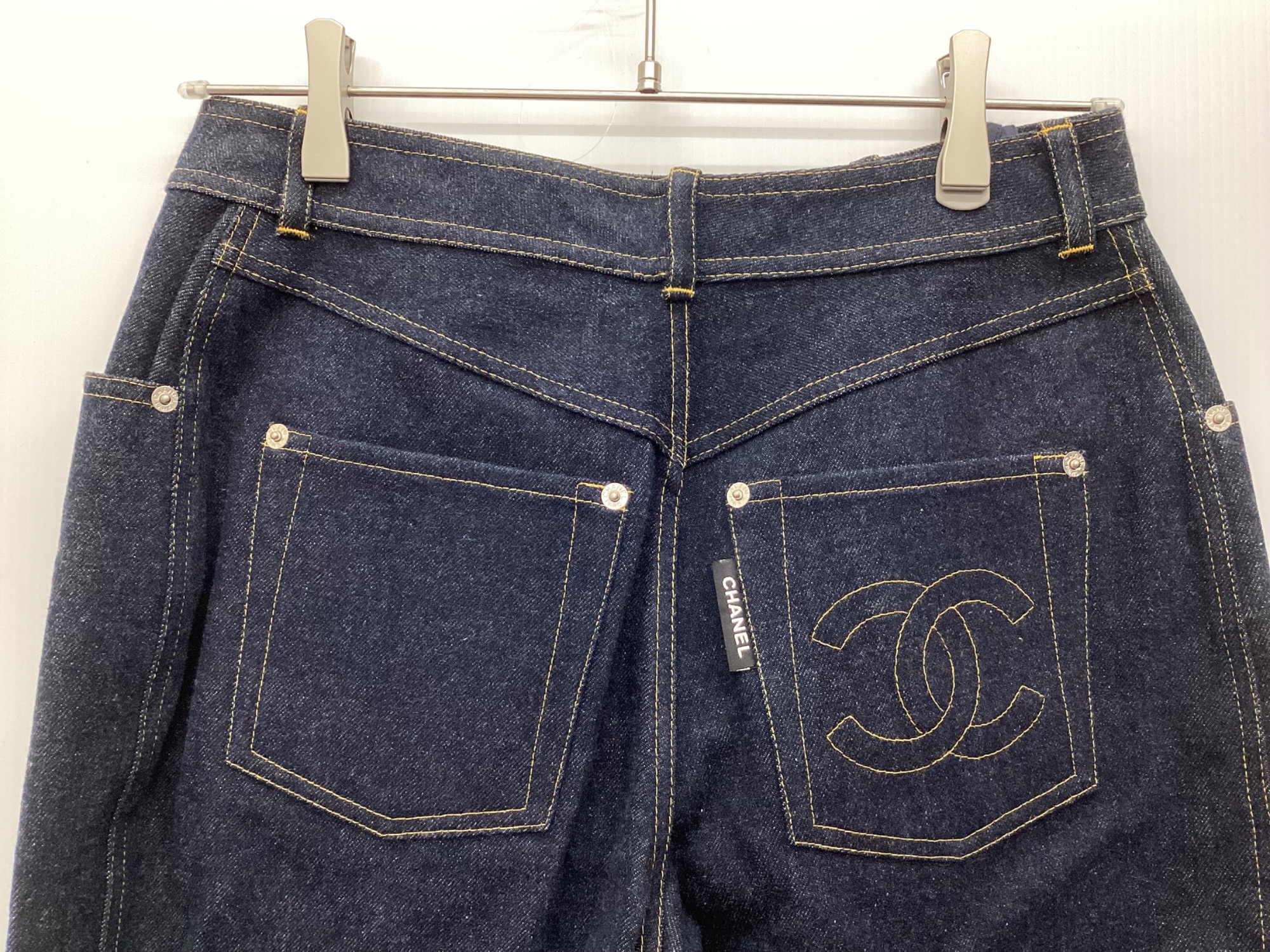 CHANEL】デニムパンツ レディースネイビー のご紹介‼|2025年04 CHANEL】デニムパンツ レディースネイビー のご紹介‼|2025年04