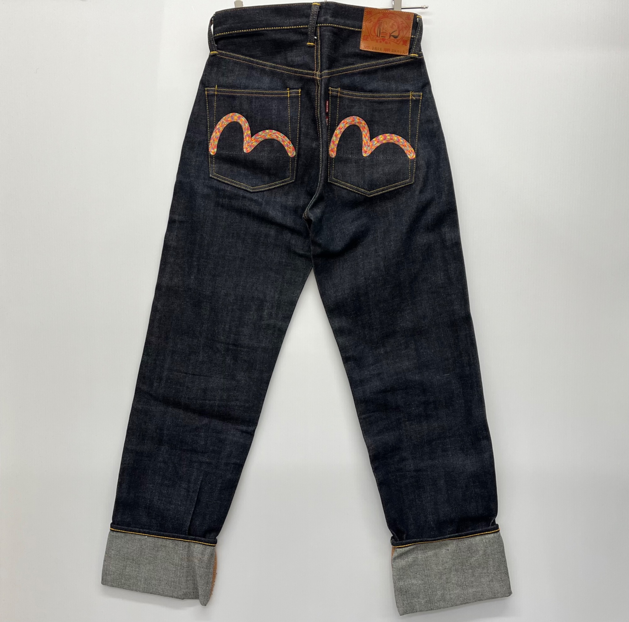 EVISU×fromA】デニムパンツ 2001 No2 のご紹介‼|2025年04月23日 EVISU×fromA】デニムパンツ 2001 No2 のご紹介‼|2025年04月23日