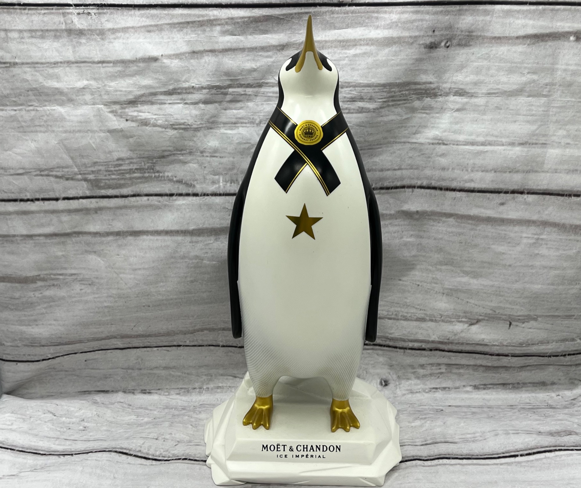 MOET&CHANDON】ペンギン エトワールのご紹介‼｜2025年07月26日