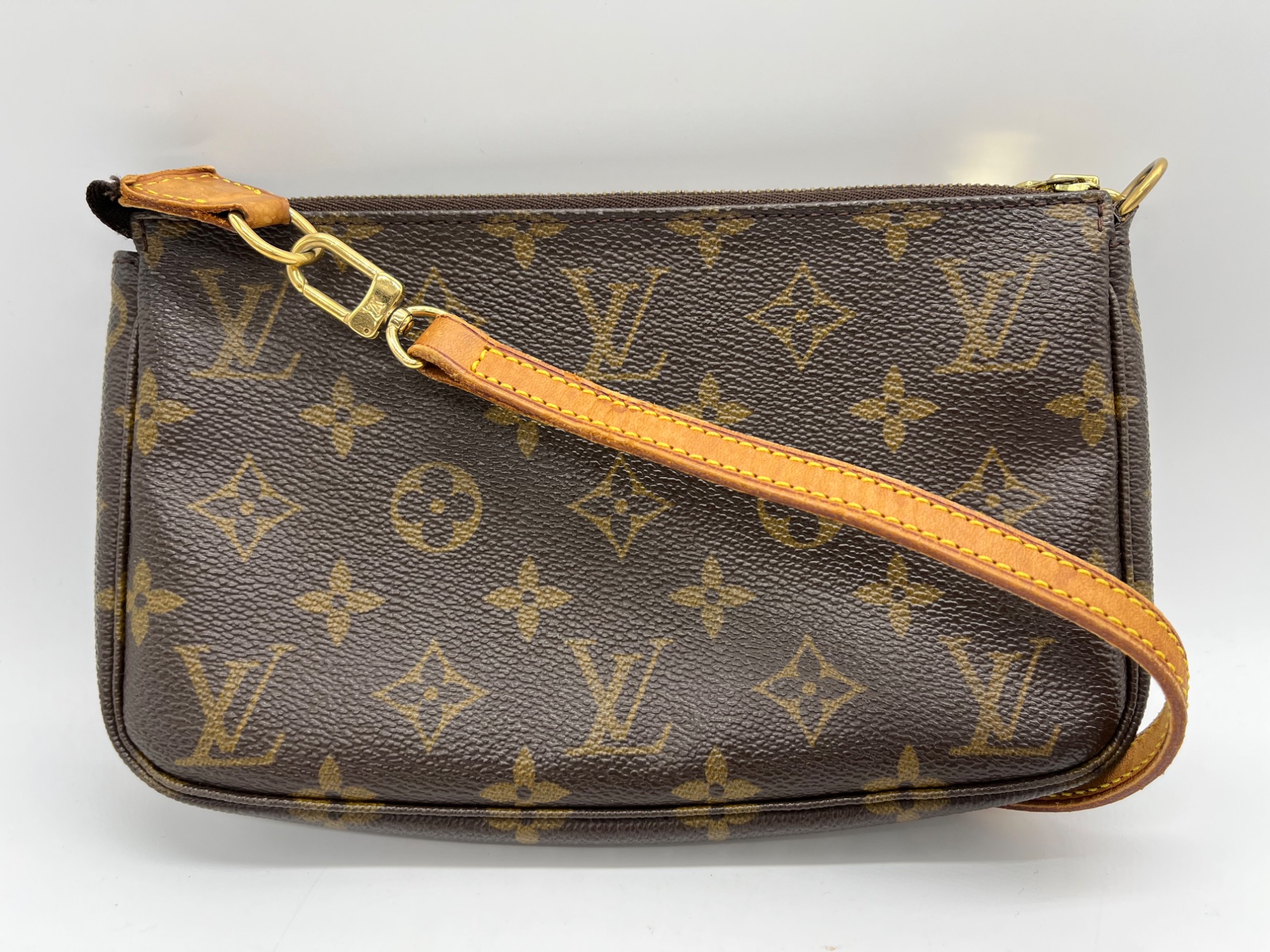LOUIS VUITTON ルイヴィトン アクセソワール M40712 モノグラム ポシェット・アクセソワール 詳細情報とお値段（廃番