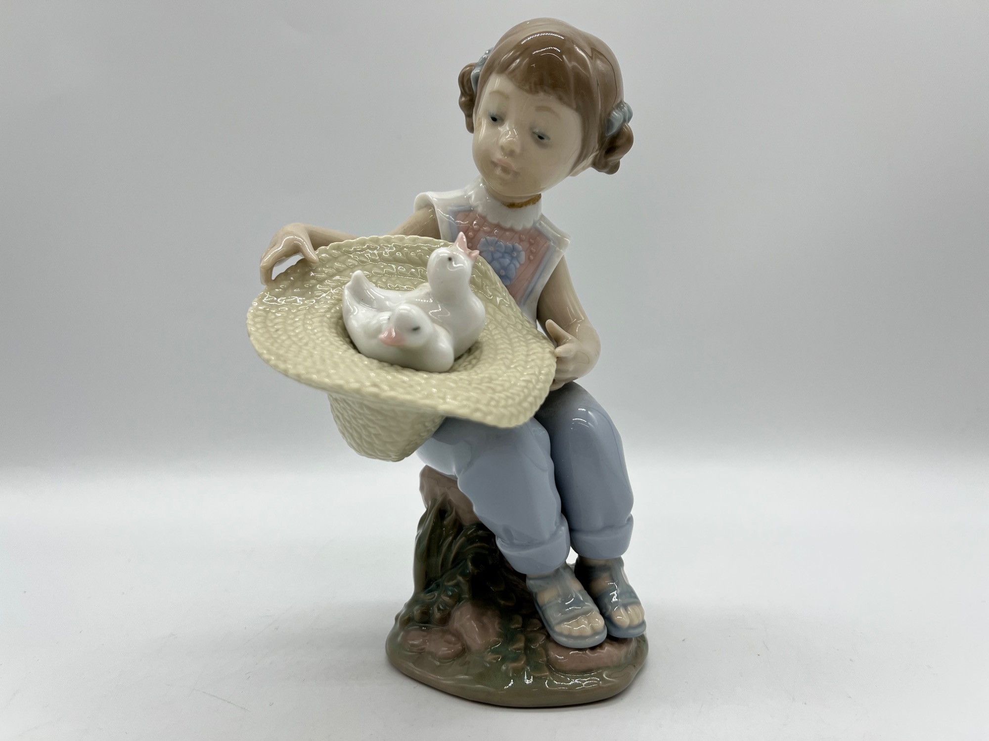 完品 LLADRO リヤドロ アヒルとおしゃべり 6759 フィギュリン 高さ LLADRO/リヤドロ】フィギュリン アヒルとおしゃべり のご紹介