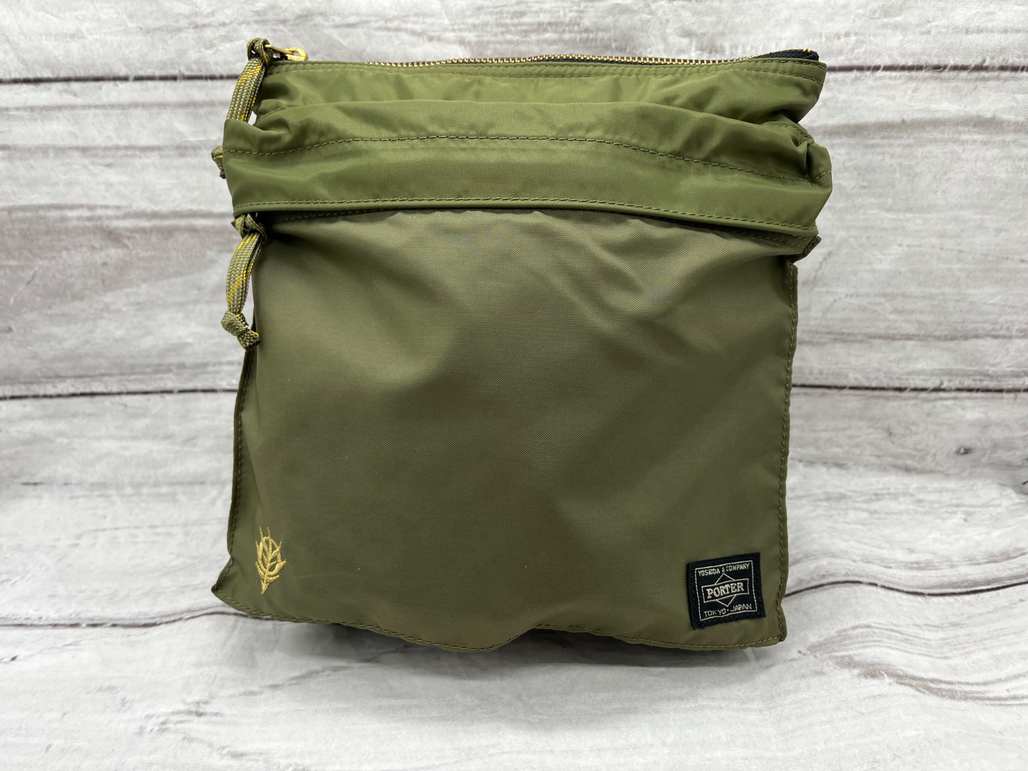 PORTER/ポーター】ショルダーバッグ ジオン軍ロゴ STRICT-G のご紹介