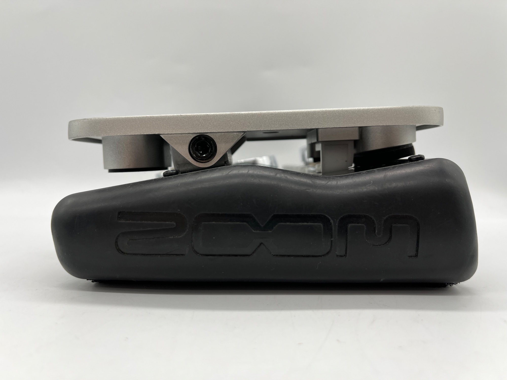 ZOOM/ズーム】ギター用マルチエフェクター《G2.1Nu》のご紹介