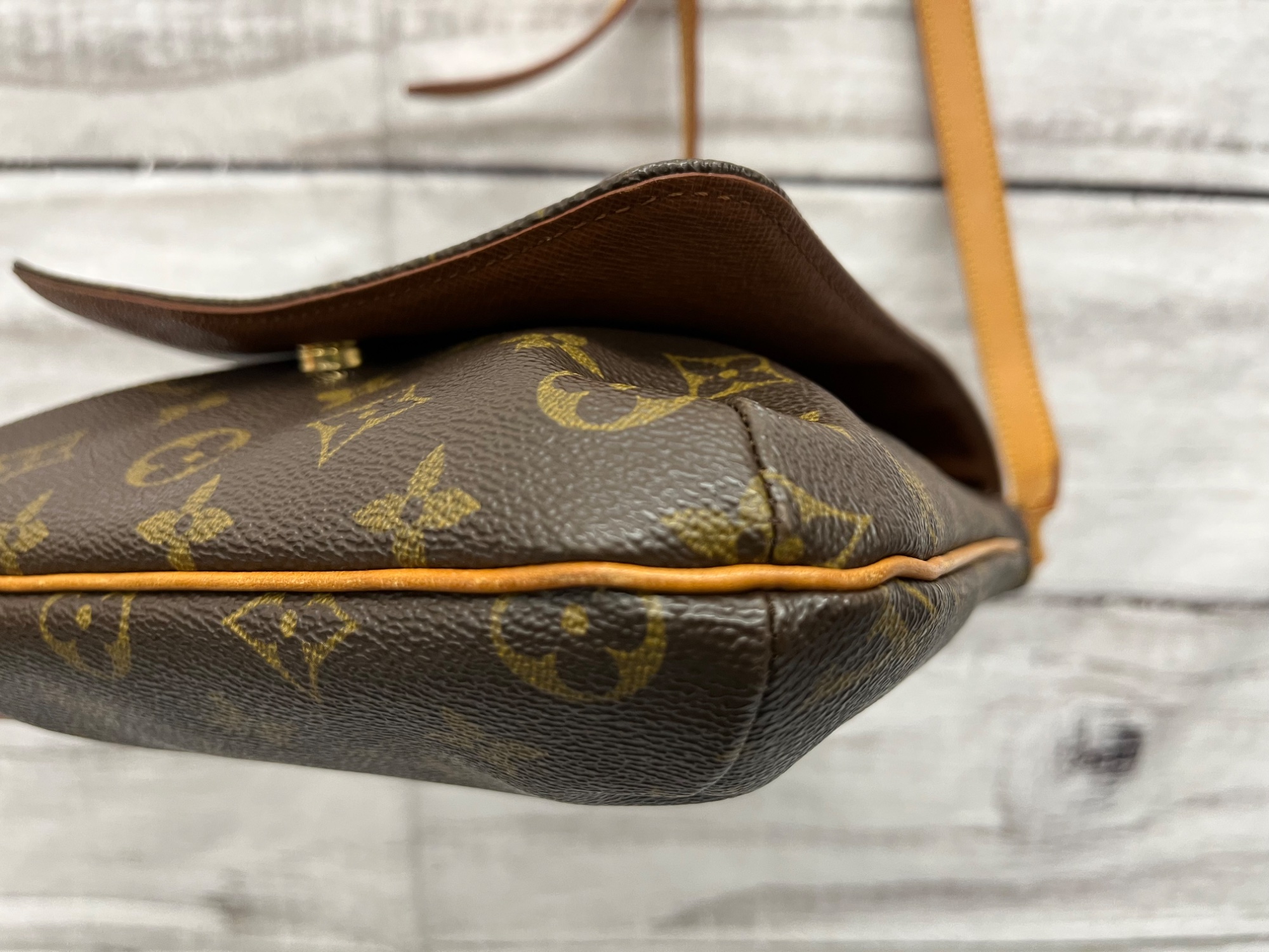 Louis Vuitton / ルイヴィトン】モノグラム ショルダーバッグ｜時代を
