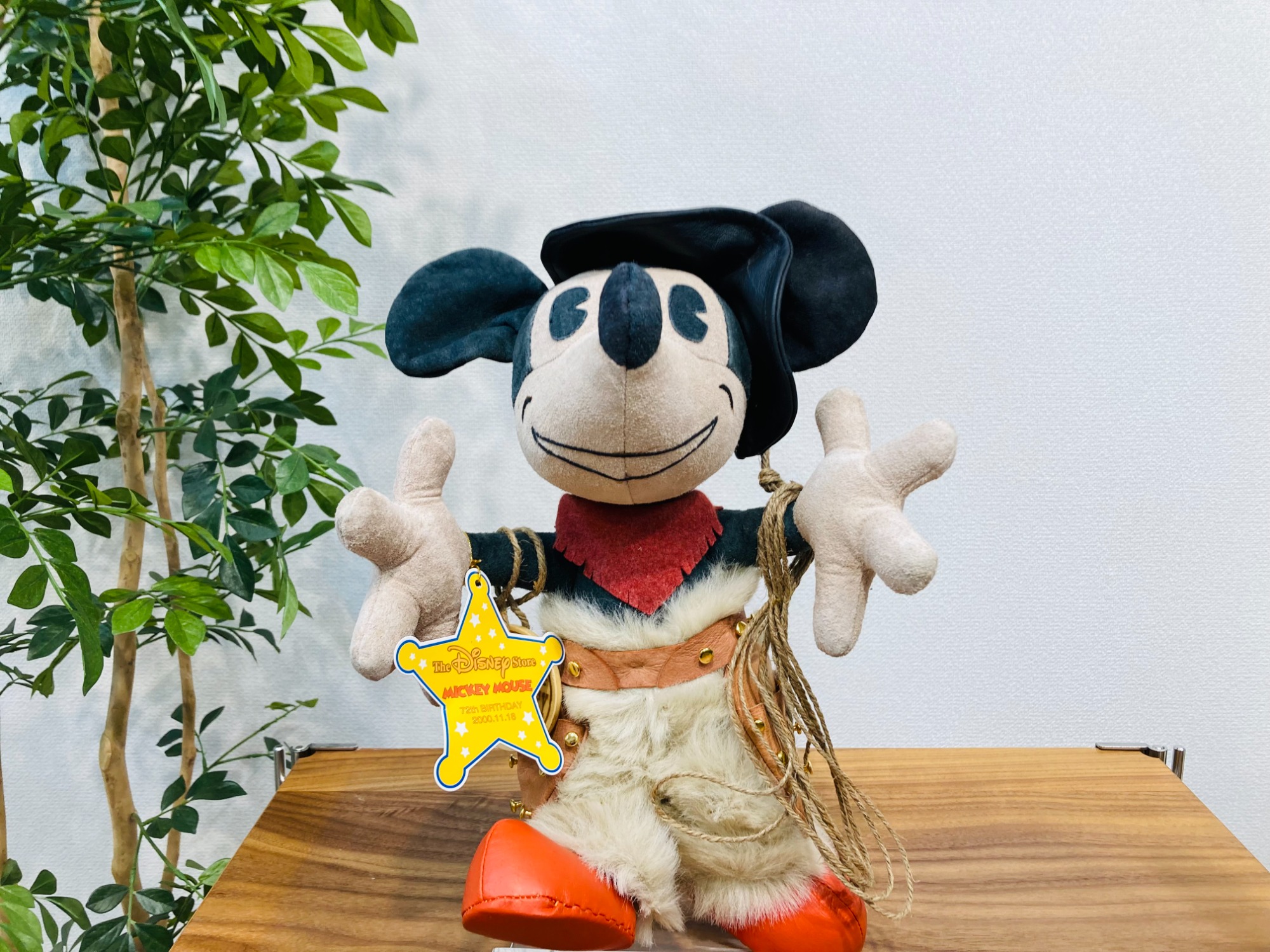 ミッキーマウス ミッキーの二丁拳銃 ミッキーマウス生誕72周年記念