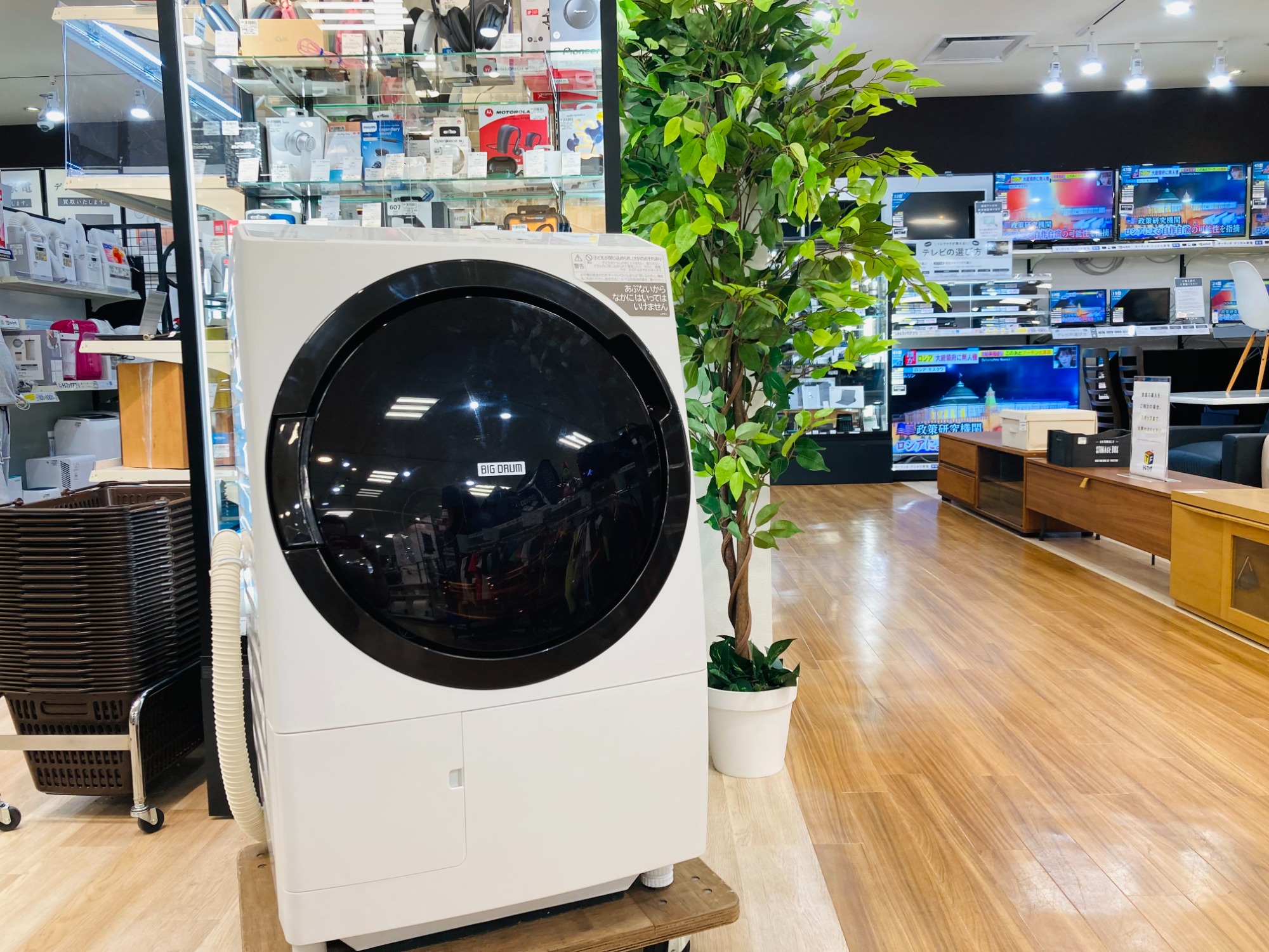 HITACHI(ヒタチ) ドラム式洗濯乾燥機 BD-SX110GL 入荷いたしました