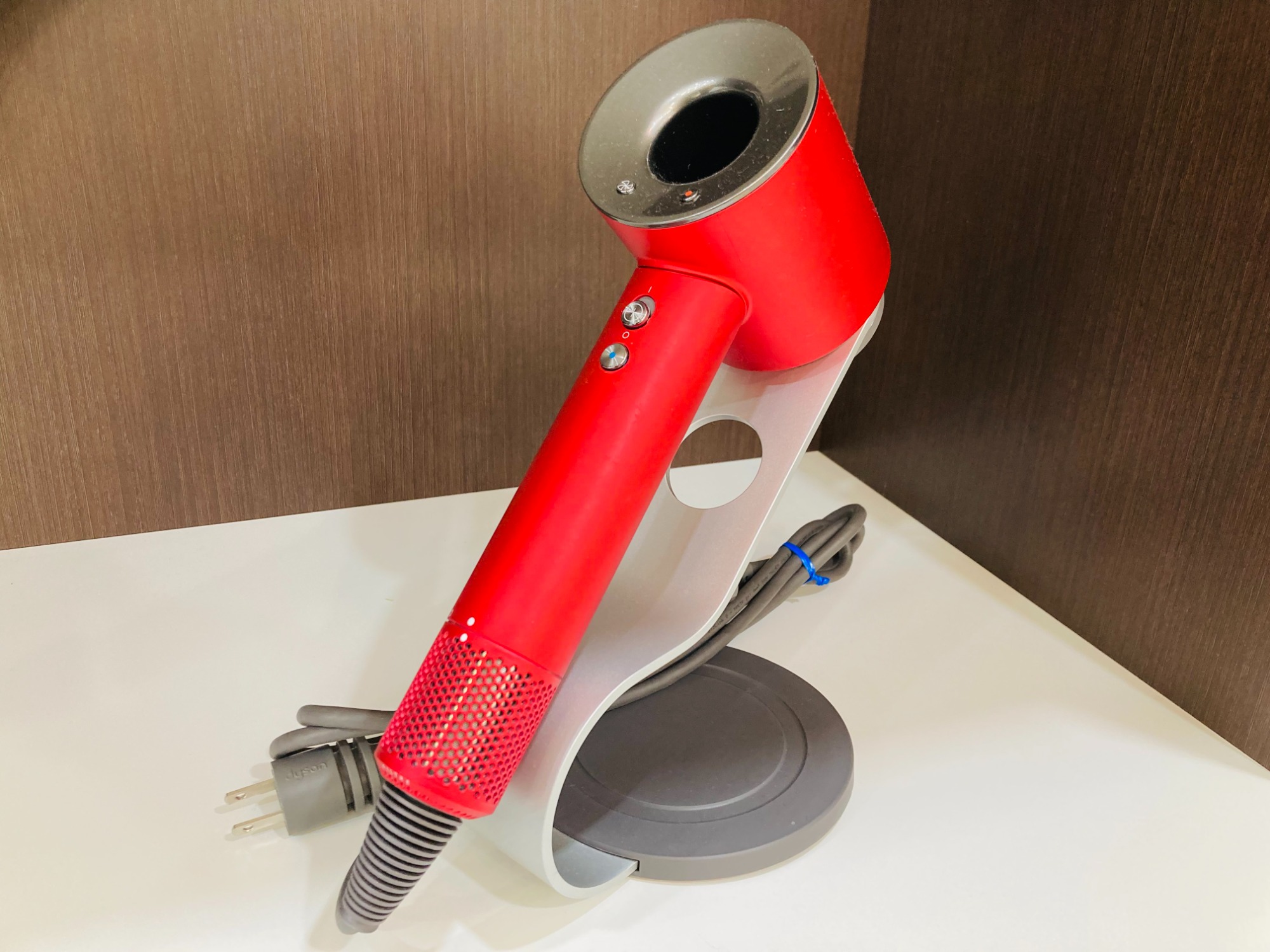 Dyson ヘアードライヤー HD03 SuperSonic Ionic 入荷いたしました