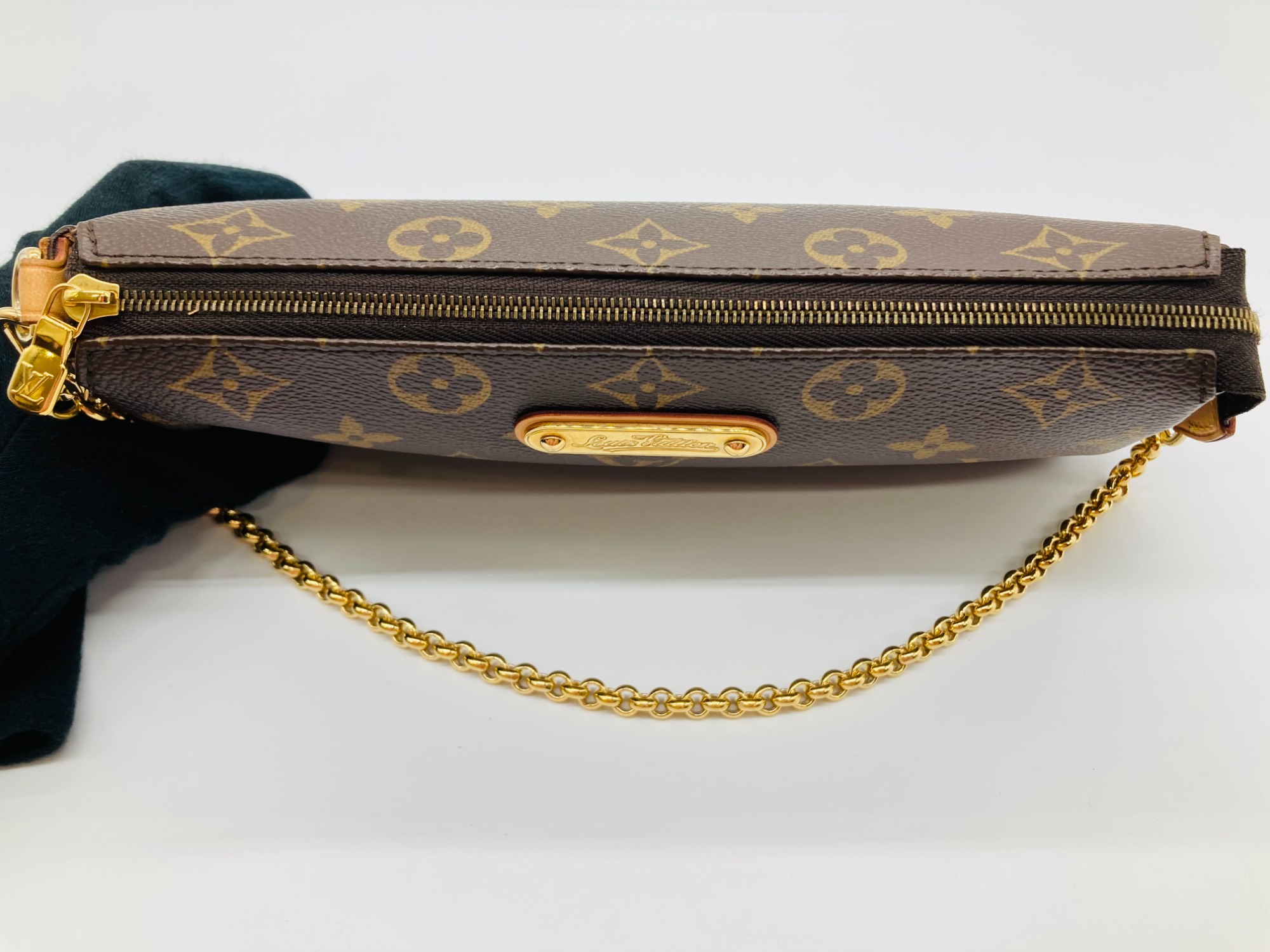 【海外商品】Louis Vuitton チェーン ショルダーバッグ LOUIS VUITTON(ルイヴィトン) チェーンショルダーバッグ入荷