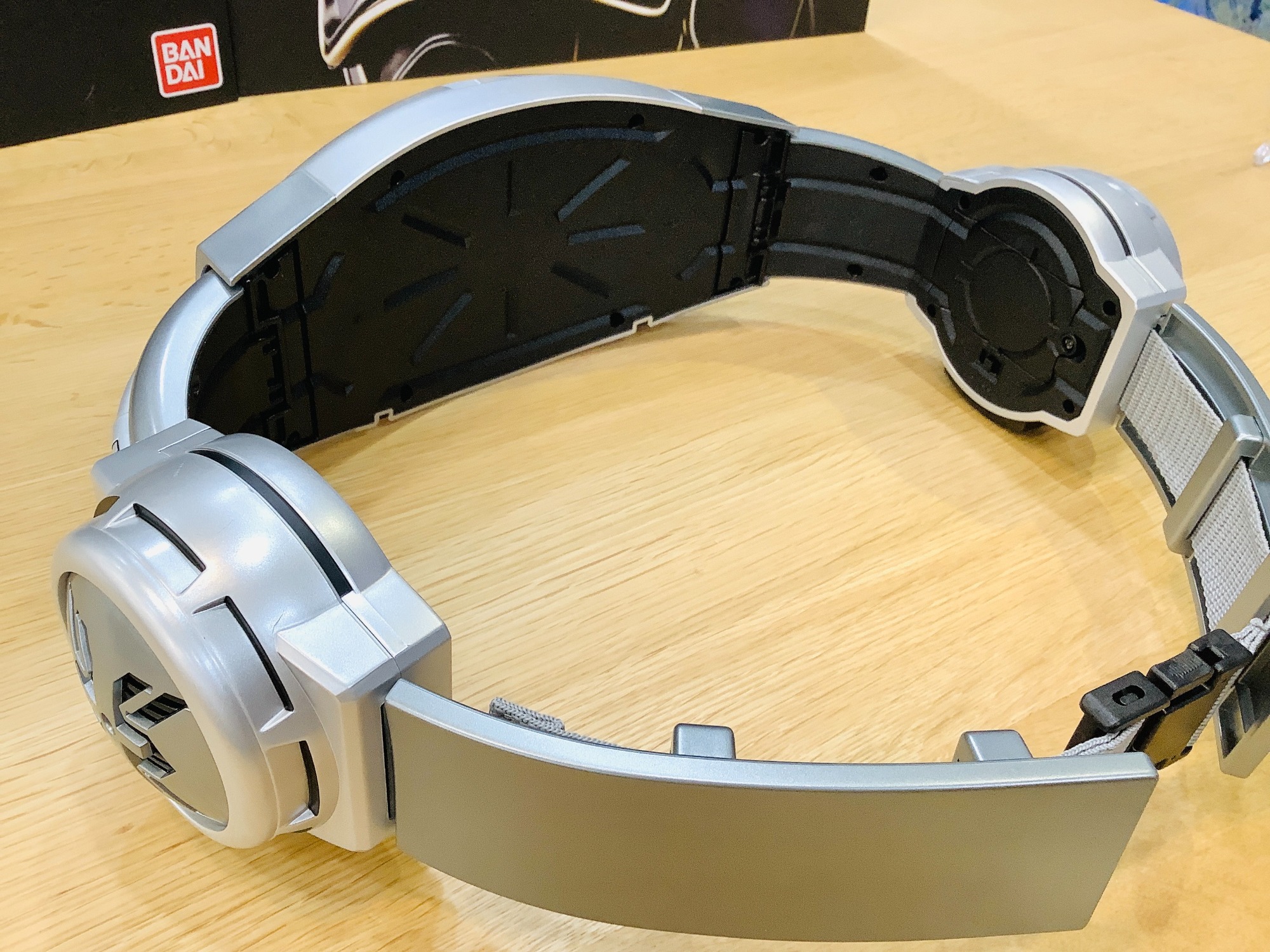 仮面ライダーCSM 仮面ライダークウガ 変身ベルト アークル Red 入荷