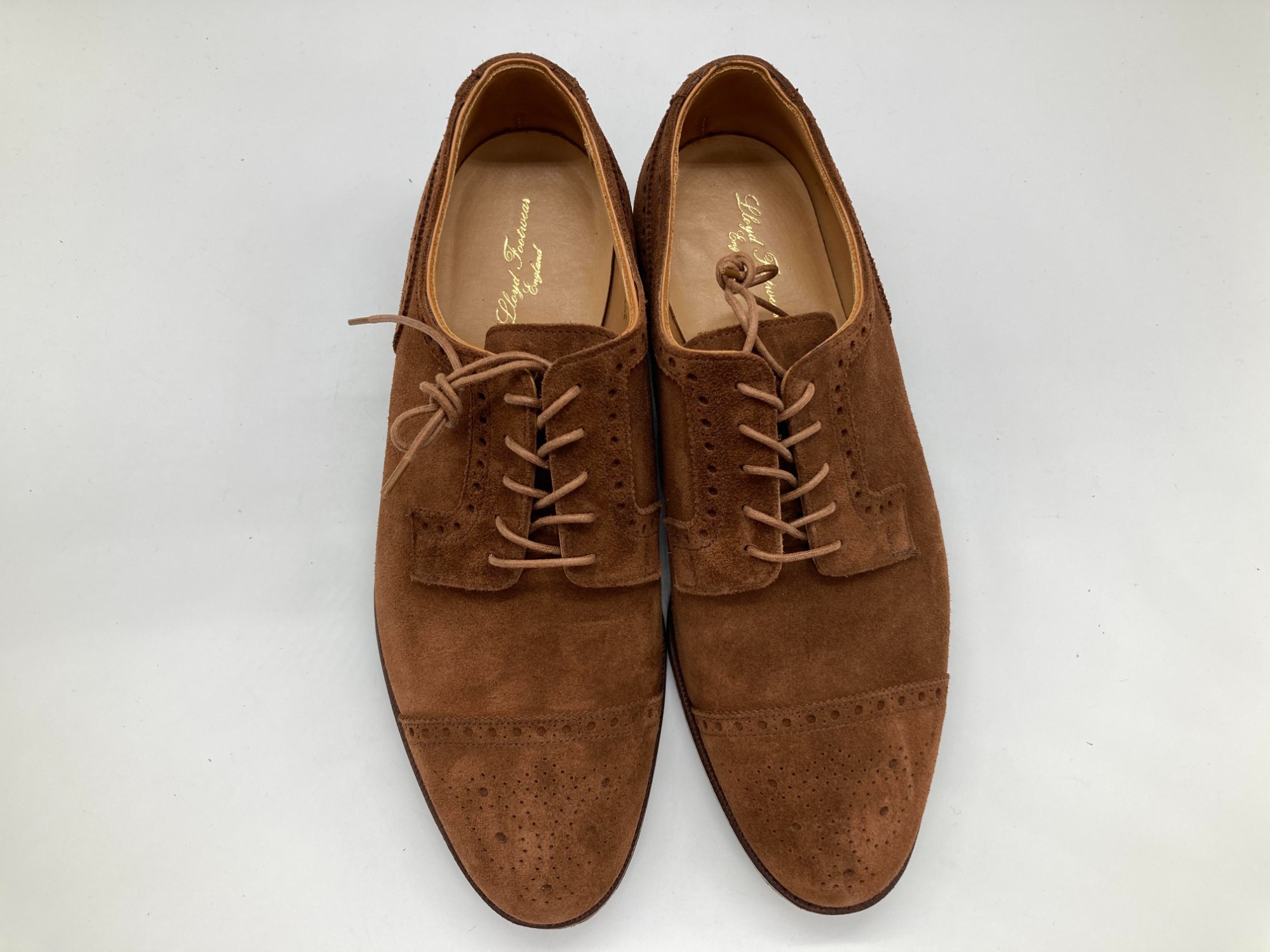 Lloyd Footwear(ロイドフットウェア)より、スエードセミブローグ