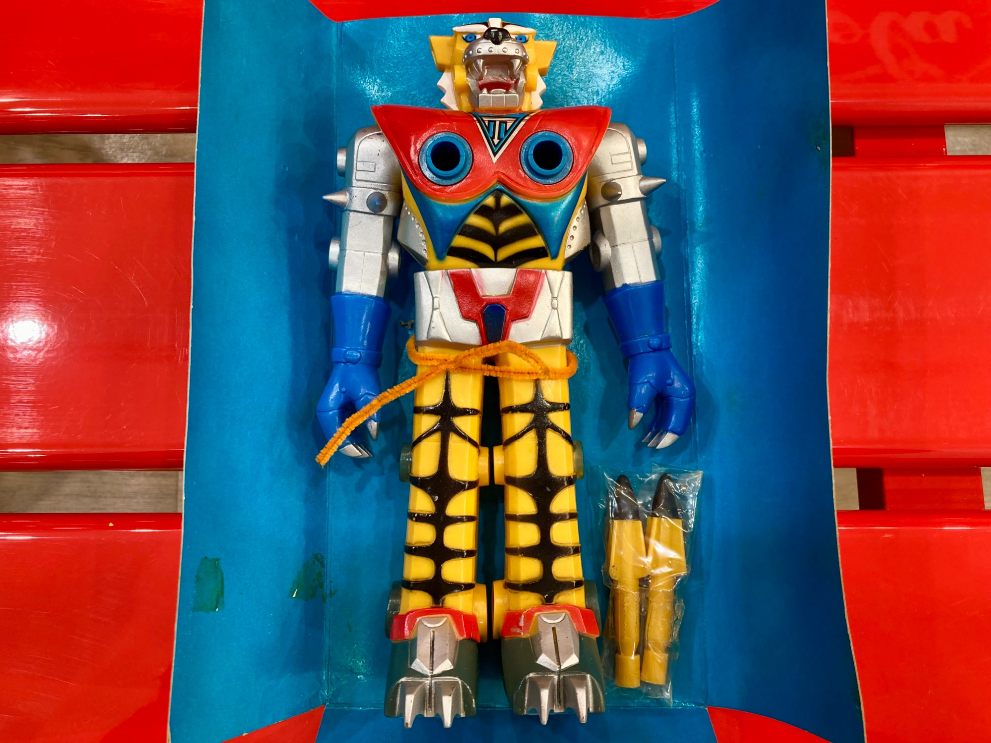 タカトクトイス ソフトフィギュア 竜虎巨人ゴーカイザー 入荷いたし