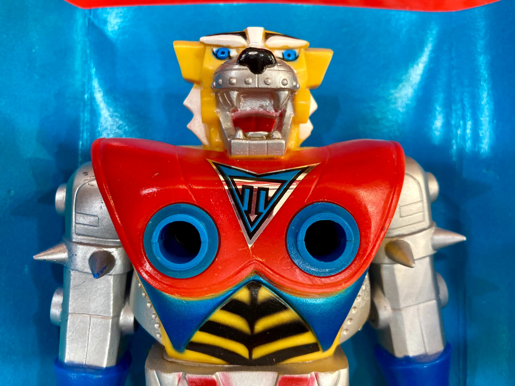 タカトクトイス ソフトフィギュア 竜虎巨人ゴーカイザー 入荷いたし