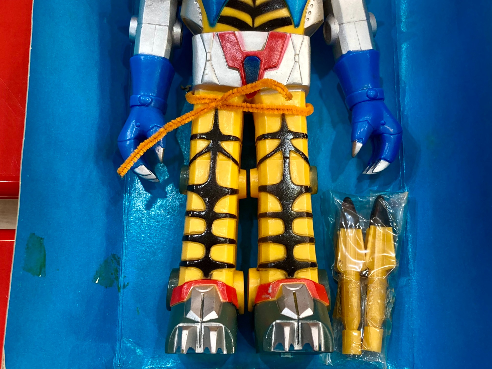 タカトクトイス ソフトフィギュア 竜虎巨人ゴーカイザー 入荷いたし