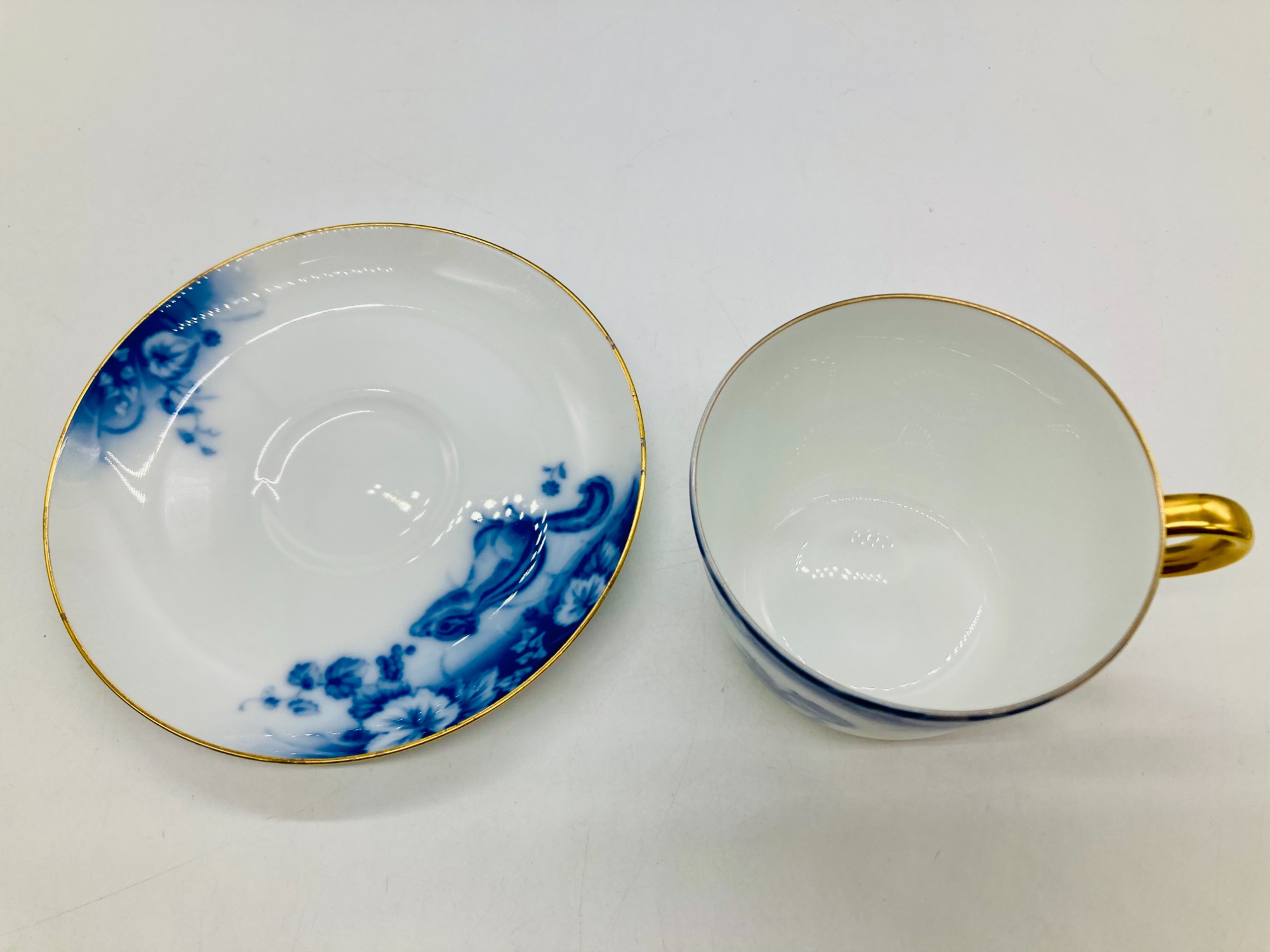 大倉陶園 カップ＆ソーサー アリスの森 入荷いたしました！｜2024年07