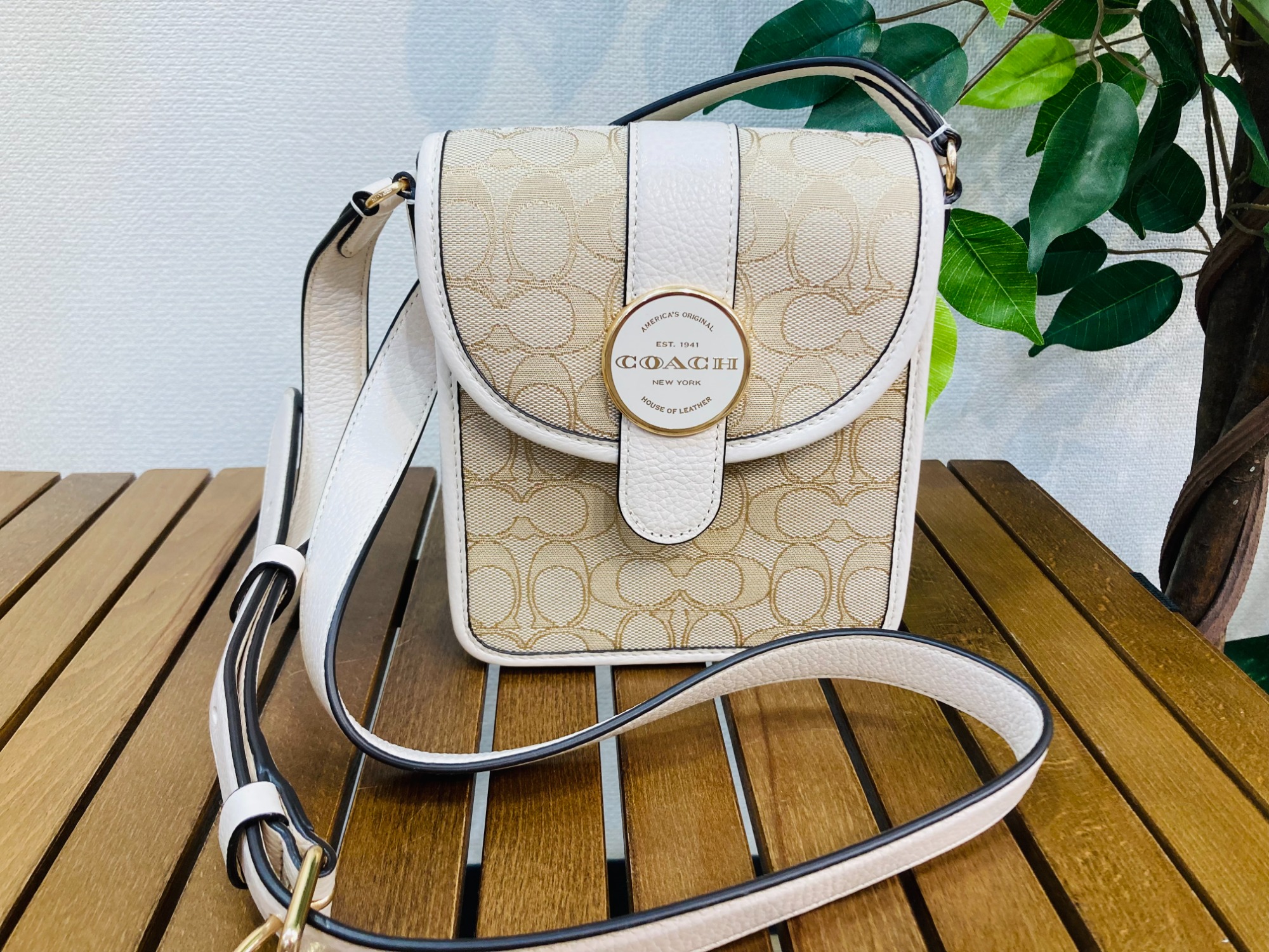 5MKO288  ショルダー COACH ベージュ シンプル COACH（コーチ） 並行輸入 ショルダーバッグ シグネチャー キャンバス