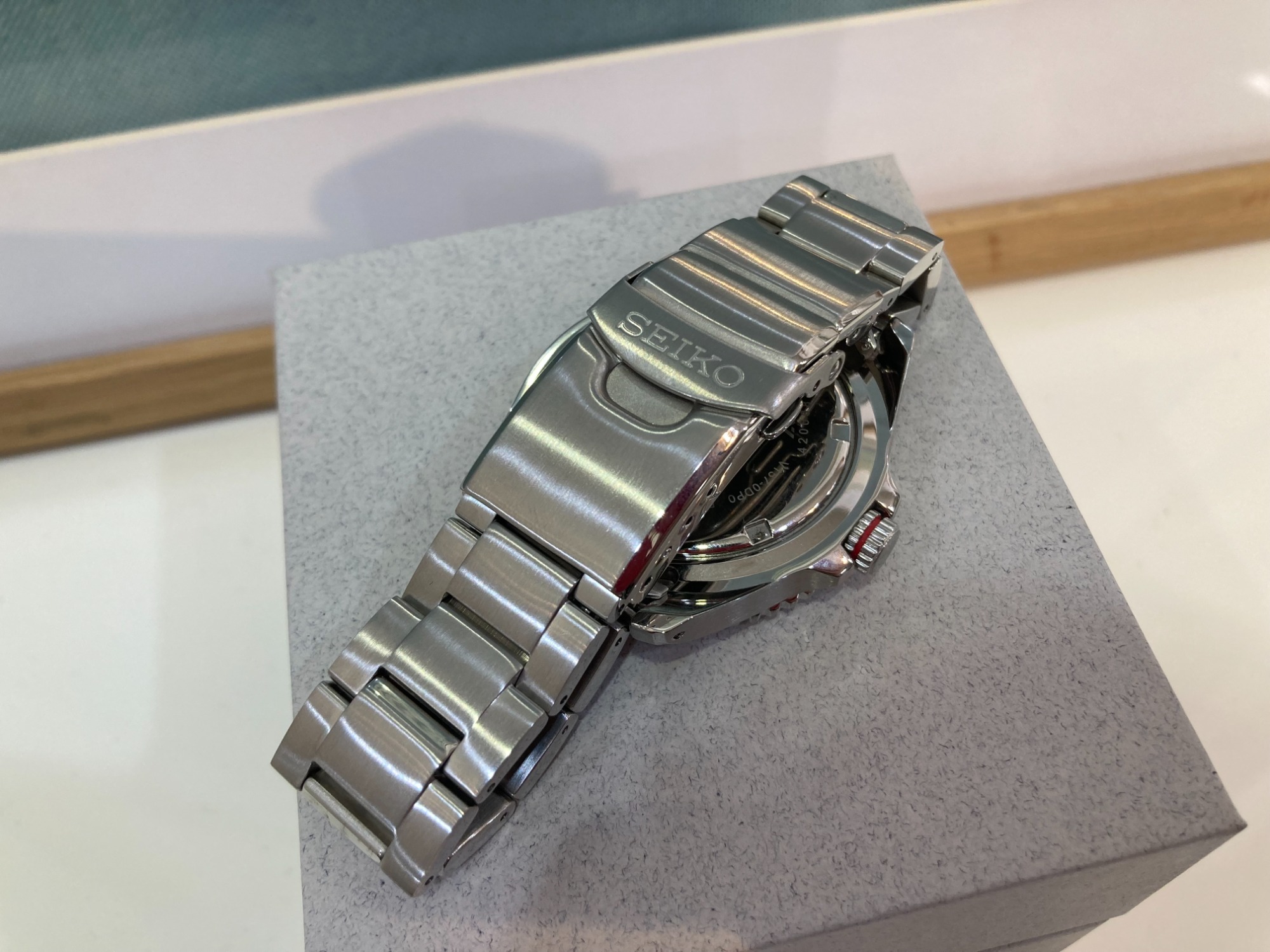 SEIKO (セイコー) ソーラー腕時計 PROSPEX（プロスペックス）V157-0DP0