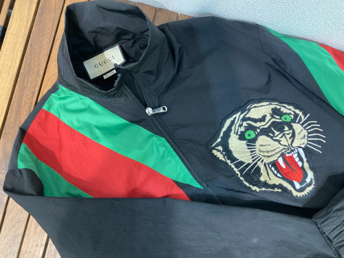GUCCI (グッチ) タイガー刺繍 ナイロンジャケット 45556-XJAC4入荷
