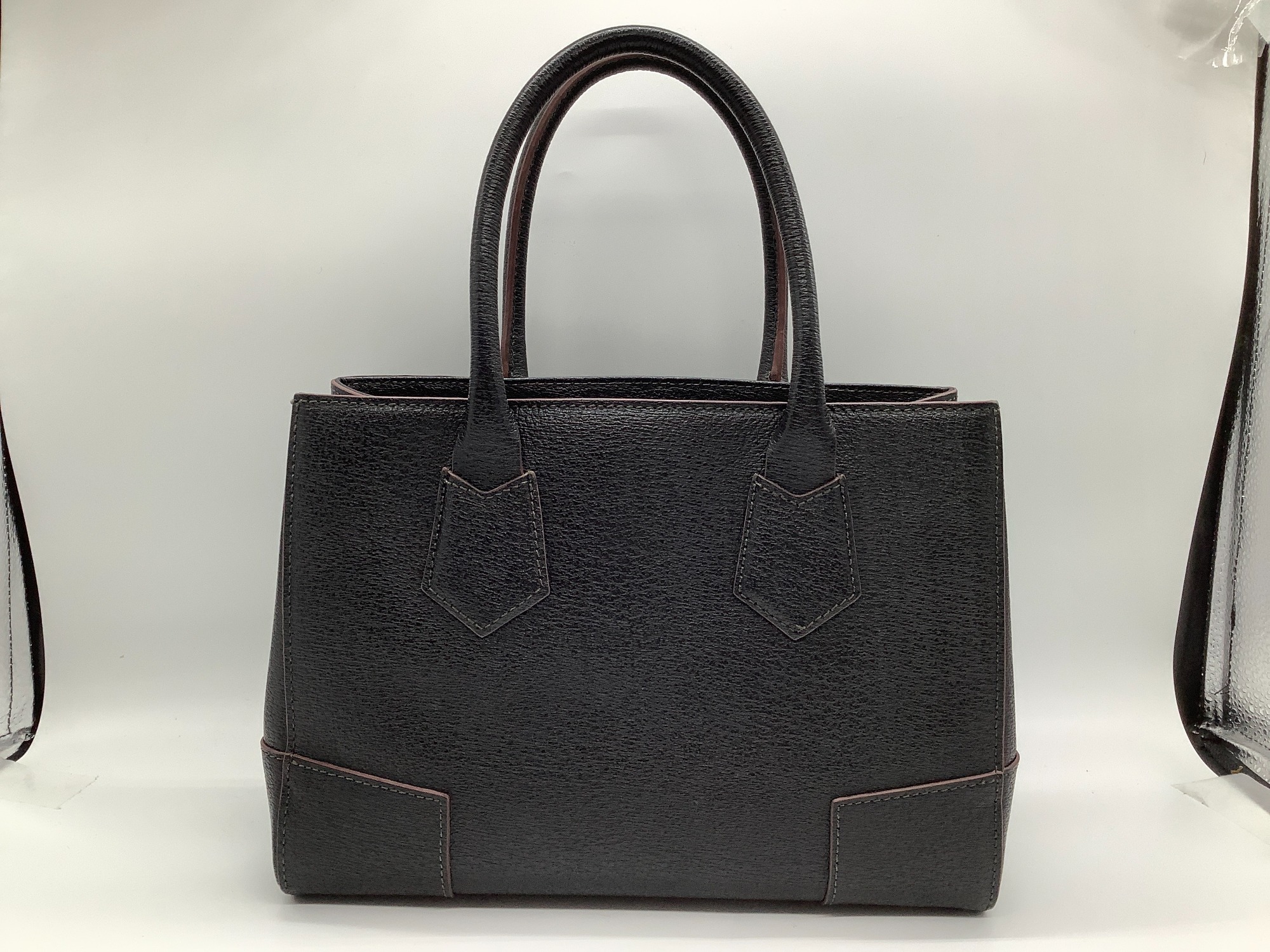 Vivienne Westwood（ヴィヴィアン ウエストウッド)トートバッグM入荷
