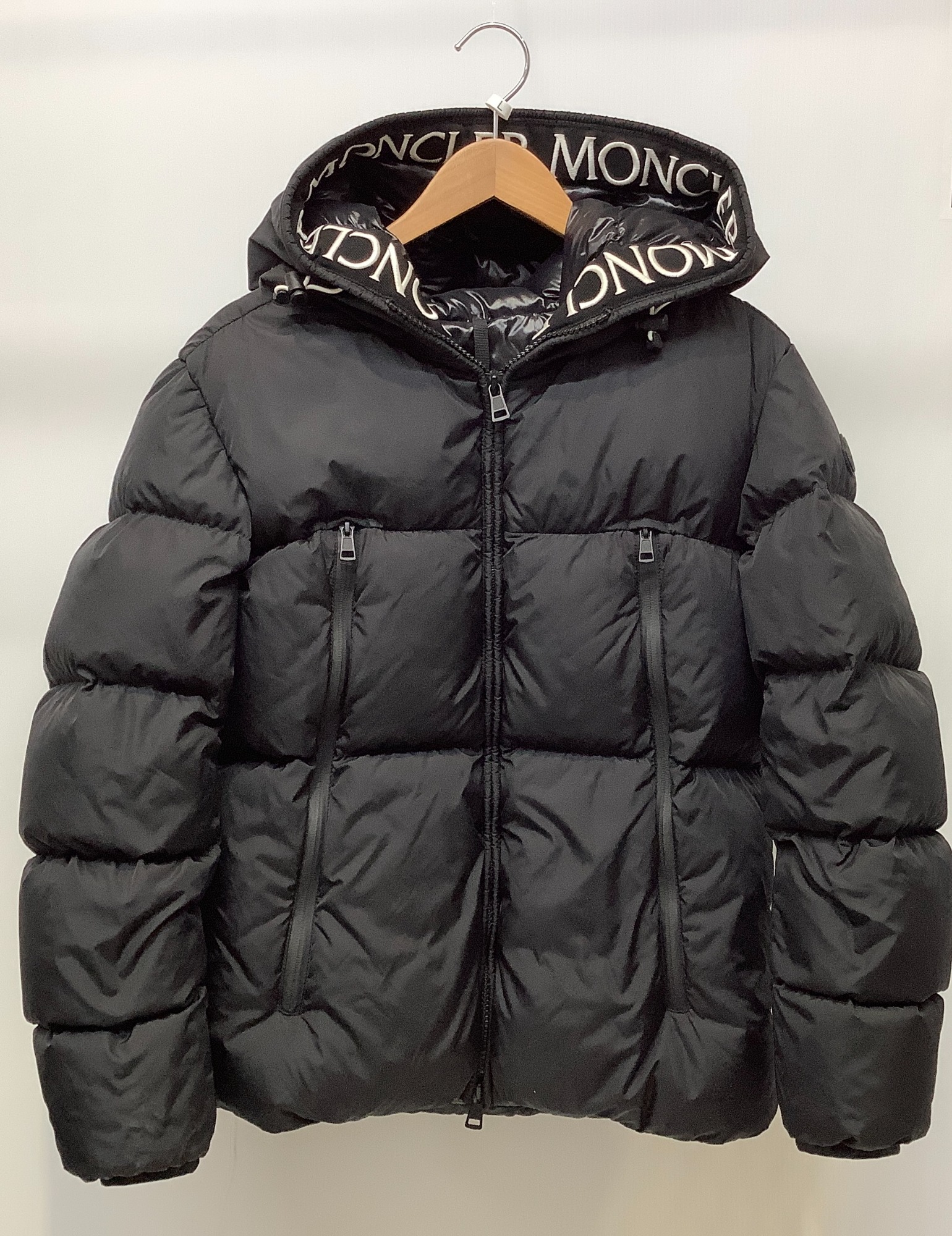 MONCLER (モンクレール) ダウンジャケット MONTCLA GIUBBOTTO
