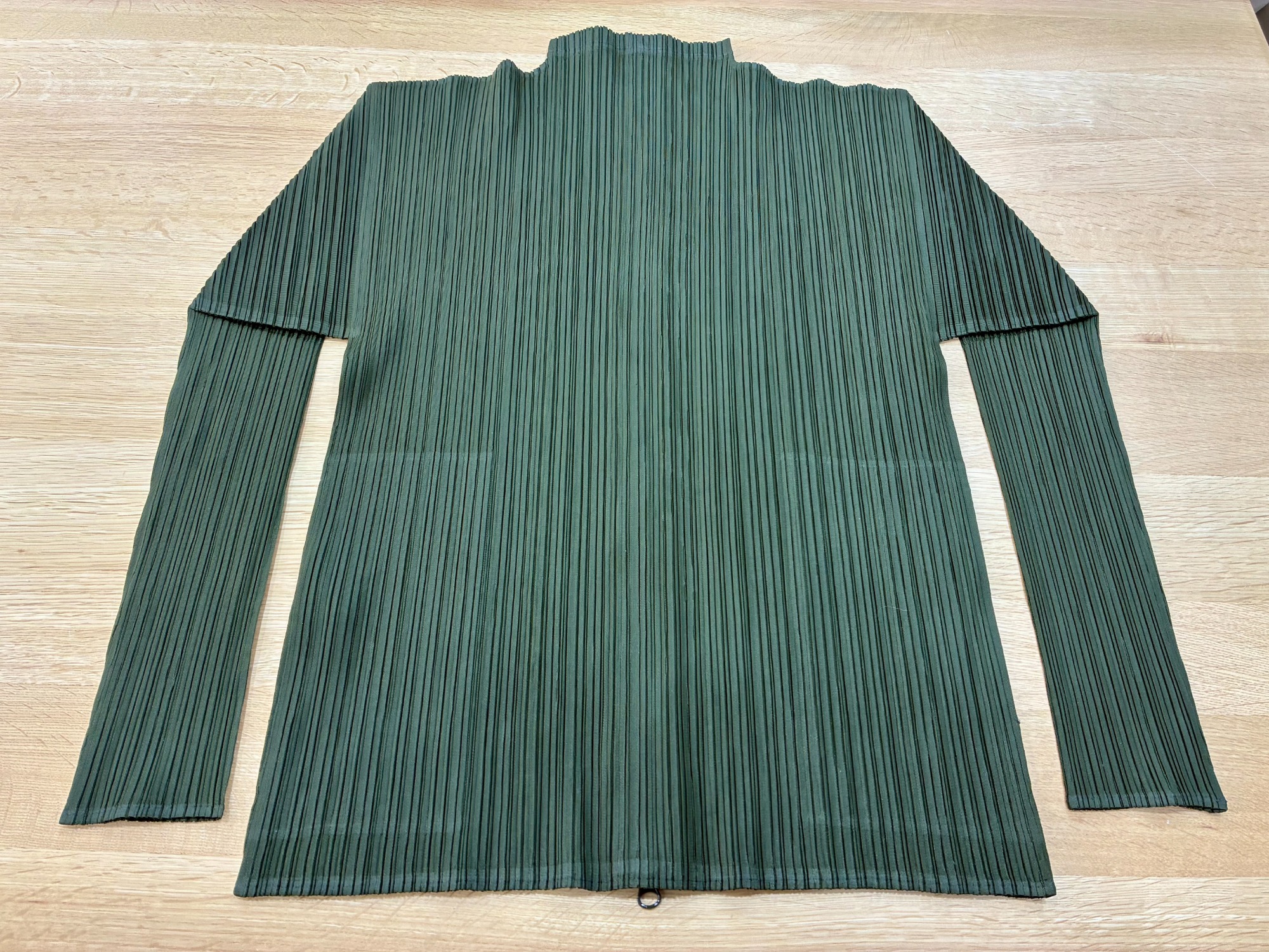 PLEATS PLEASE(プリーツプリーズ) プリーツブラウス 入荷いたし