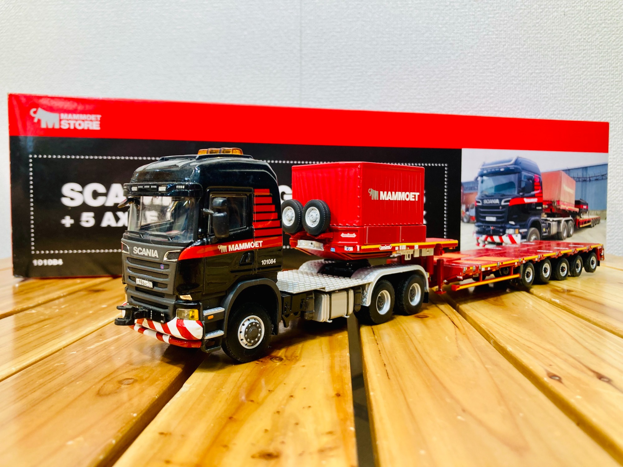 Mammoet Store（モーメントストア）Scania R6 Highline 6x6 + 5 axle