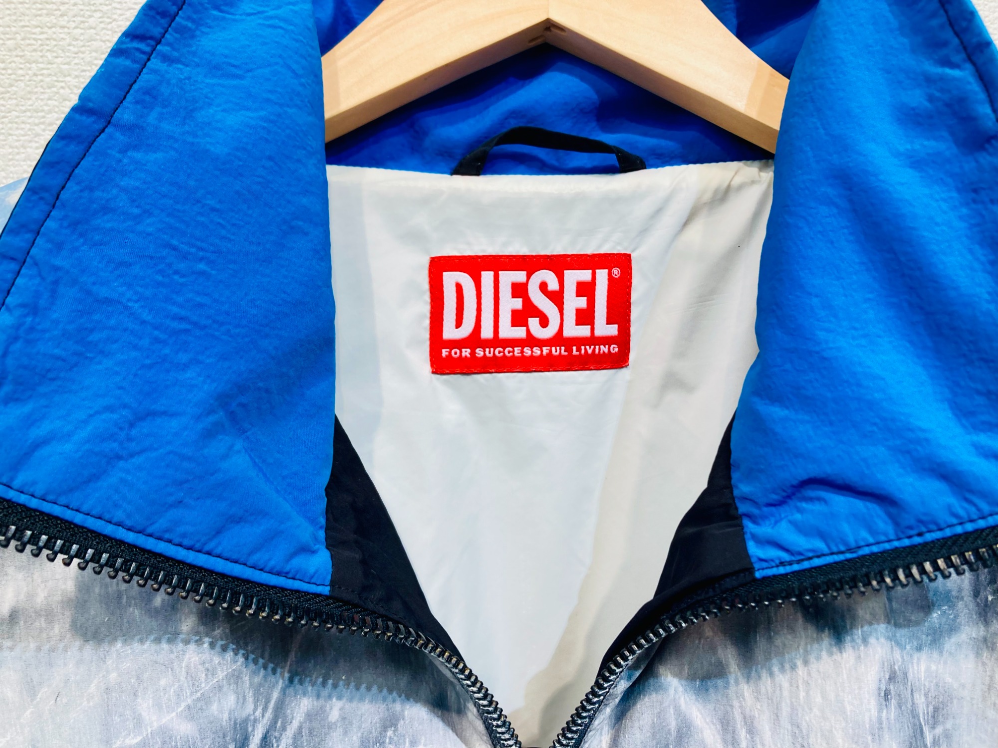 M*T様 diesel j-creed ナイロンジャケット ジャケット サイズ4 DIESEL(ディーゼル) J-CREED ナイロンジャケットが入荷いたしました