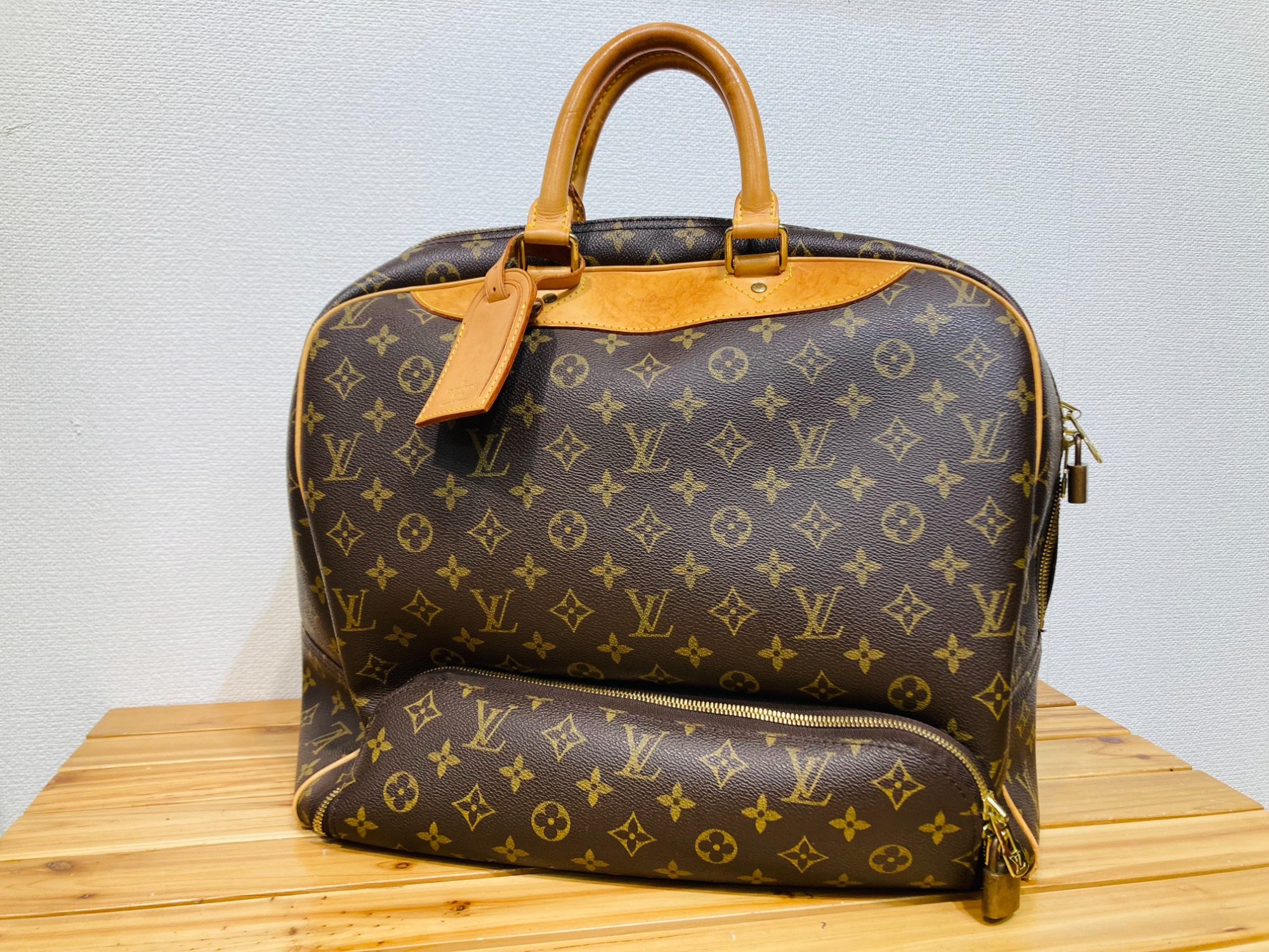 LOUIS VUITTON（ルイ ヴィトン） M41443 モノグラム エヴァ