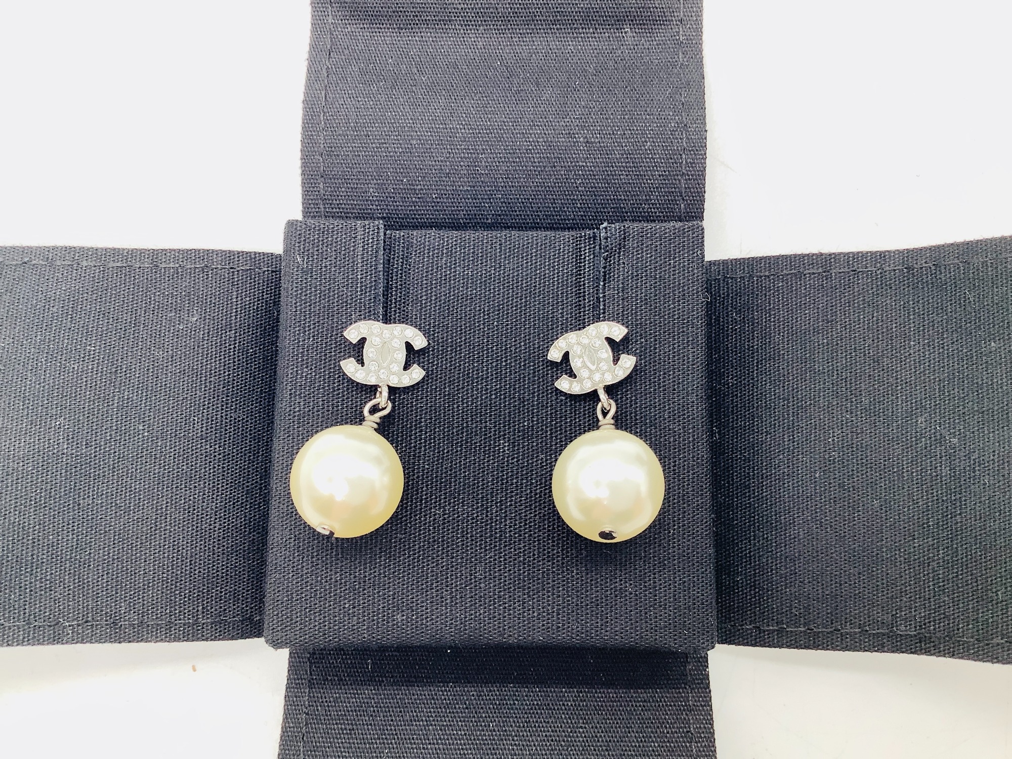 ♡美品！レア！CHANEL パール　ピアス　正規品　ココマーク CHANEL ココマーク フェイクパール ピアス GP