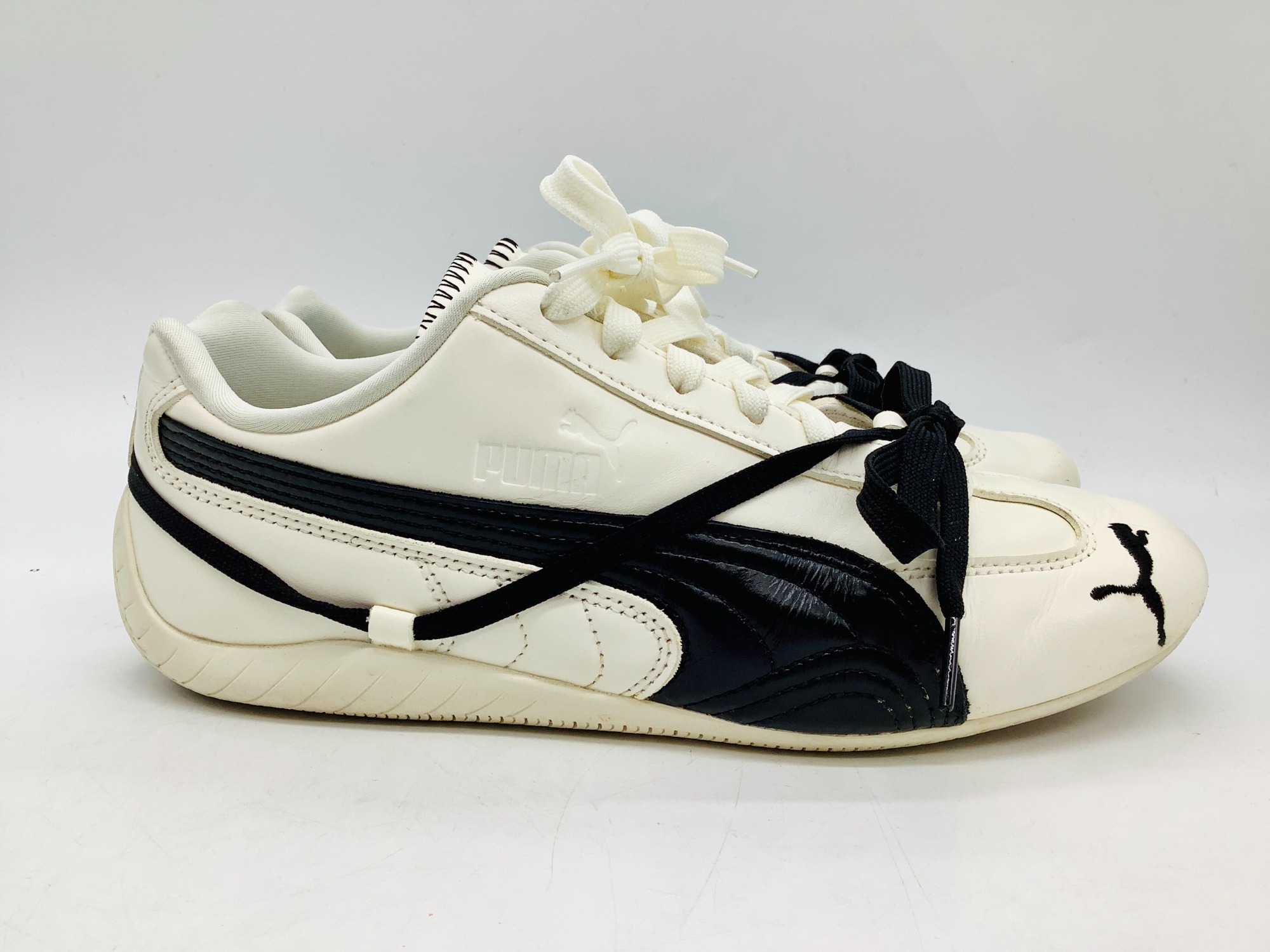 レア プーマ PUMA 27.5 PUMA(プーマ) SPEEDCAT LEA x ROSE WARM WHITE-PUMA BLACKが入荷いたし