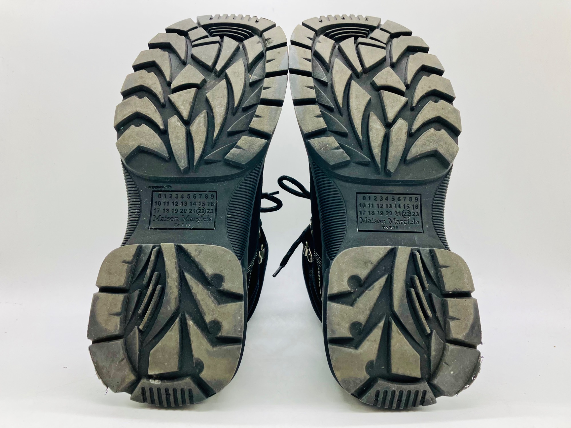 Maison Margiela(メゾンマルジェラ) ALEXハイキングブーツが入荷しま