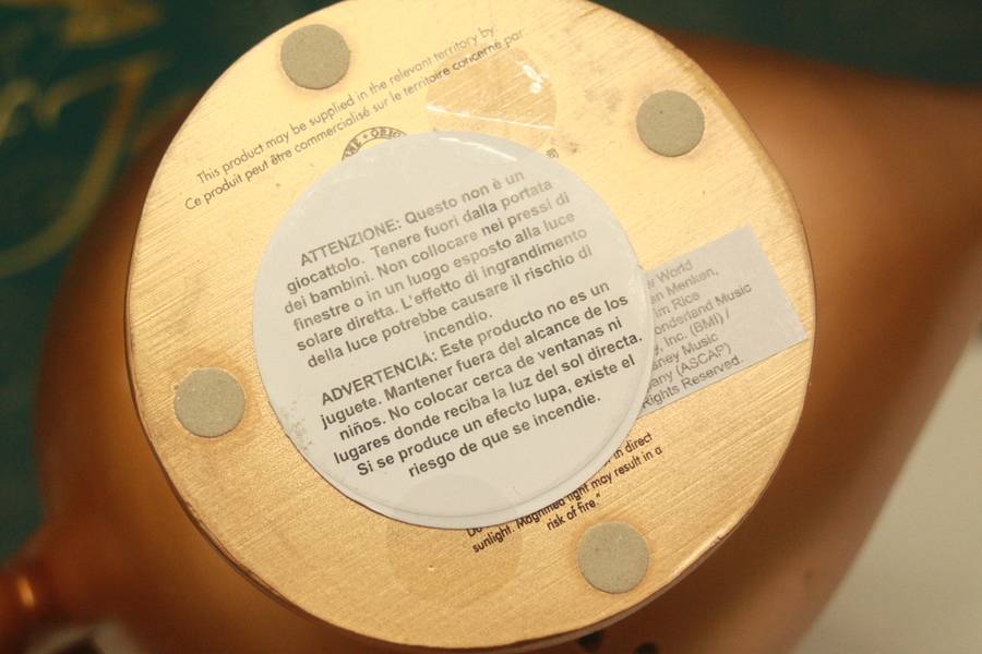 アラジンの魔法のランプのスノードームが入荷しました！【浦和店