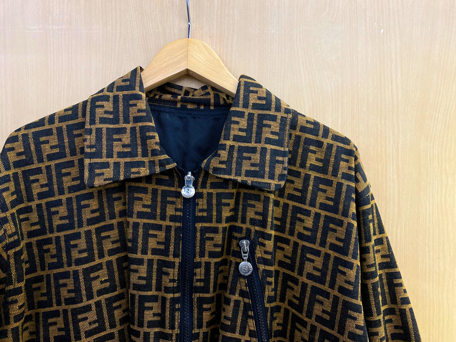 FENDI ズッカ柄　リバーシブル　ジャケット　コート FENDI】希少90s~ズッカ柄リバーシブルナイロンジャケット