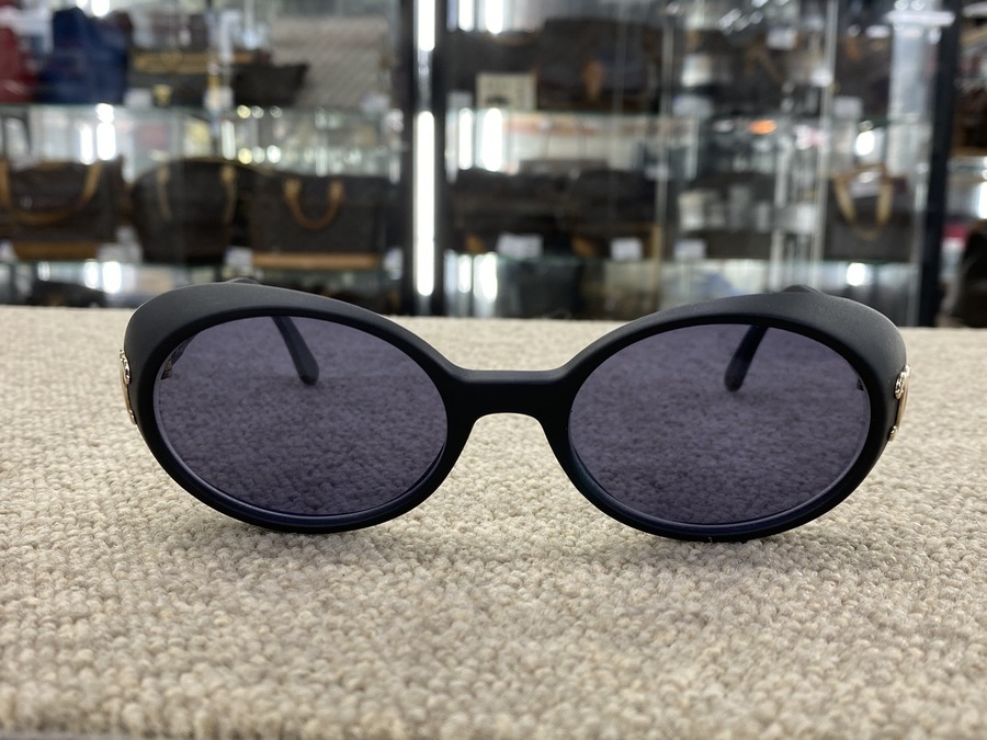スマホで購入】CHANEL(シャネル)ゴーグルサングラスをご紹介 スマホで購入】CHANEL(シャネル)ゴーグルサングラスをご紹介