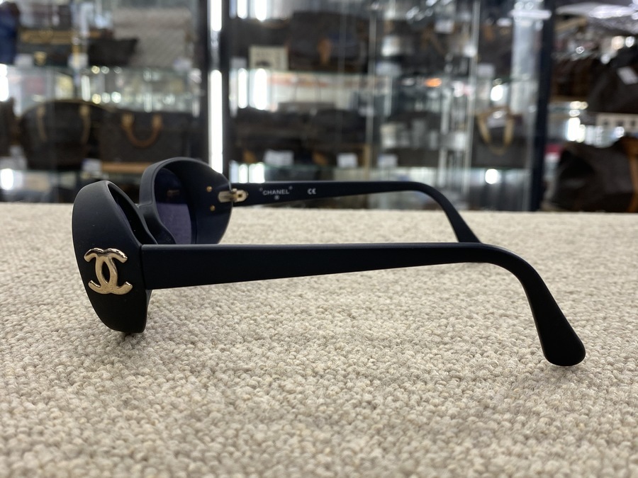 スマホで購入】CHANEL(シャネル)ゴーグルサングラスをご紹介 スマホで購入】CHANEL(シャネル)ゴーグルサングラスをご紹介
