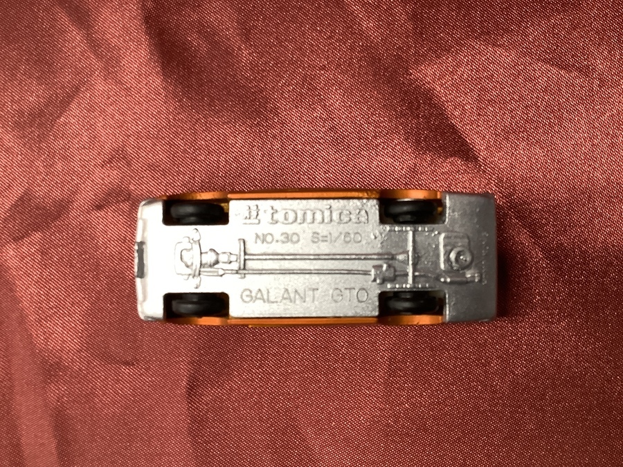 専用やめました。香港トミカ TOMICA No. 99 Subaru Forester Fire Command Vehicle Box | TOMICA