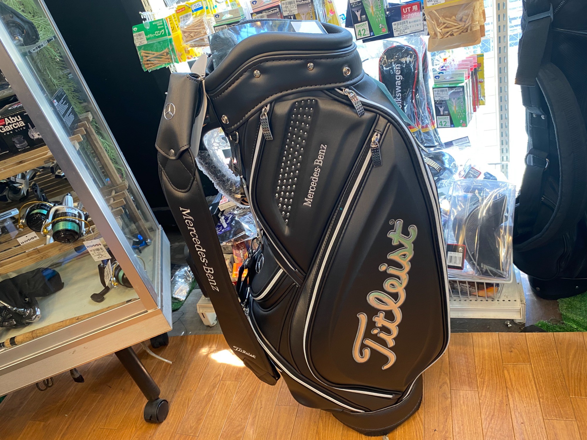 5月はゴルフ用品買取強化中】Titleist×Mercedes Benz キャディバッグを