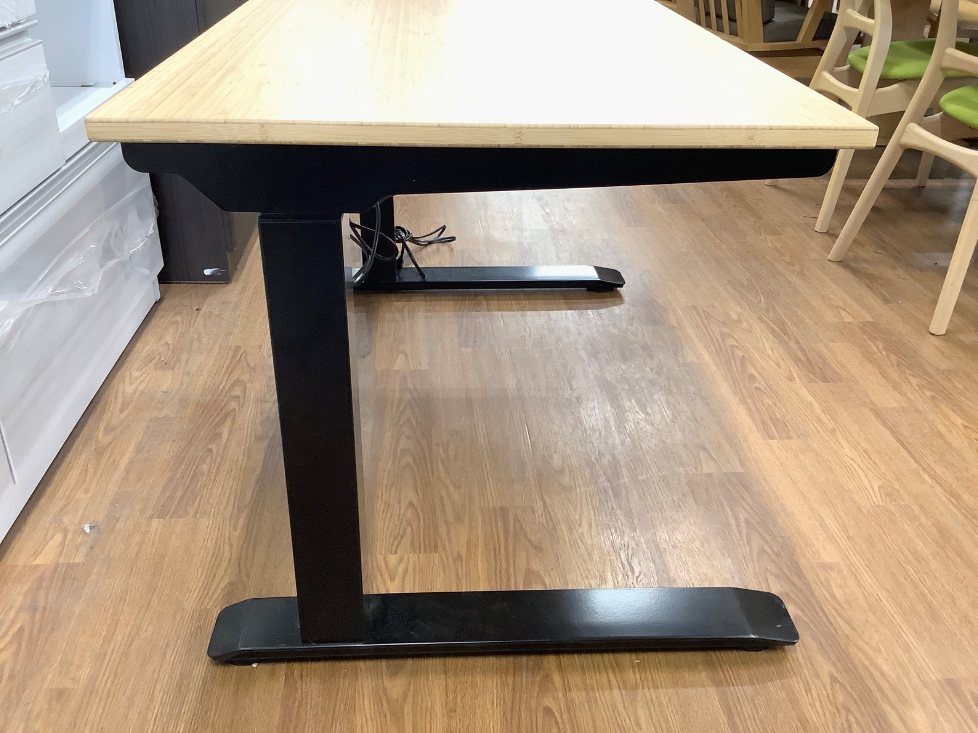 FLEXISPOT/フレキシスポット】電動昇降デスク買取入荷しました