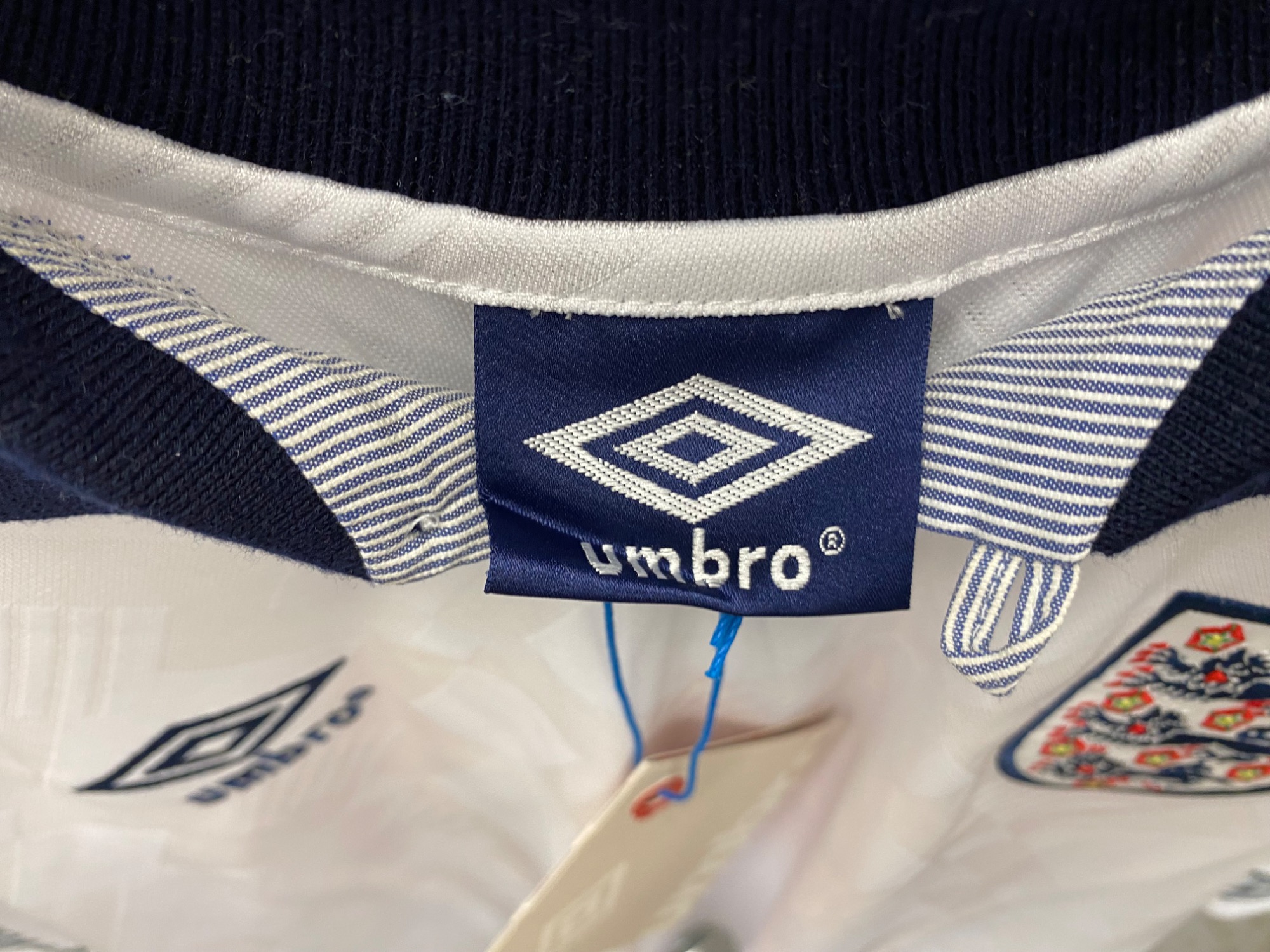 UMBRO/アンブロ】1990イングランド代表復刻ユニフォームのデッド