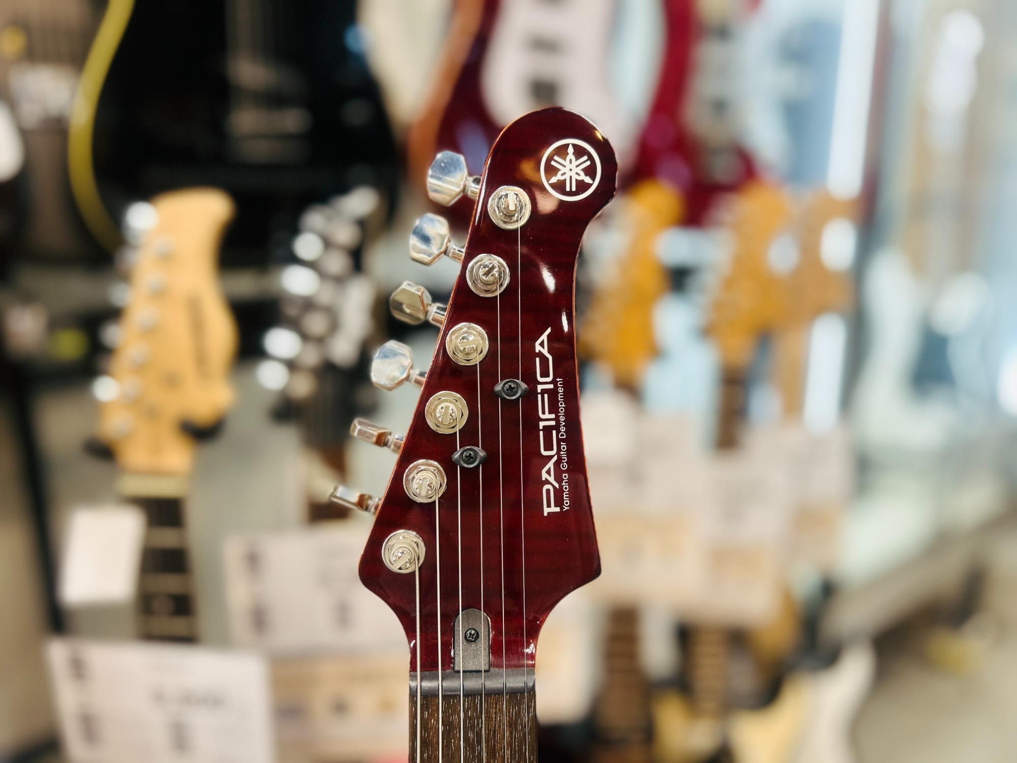 美品 YAMAHA Pacifica PAC611HFM YAMAHA PAC611HFM（中古/送料無料）【楽器検索デジマート】