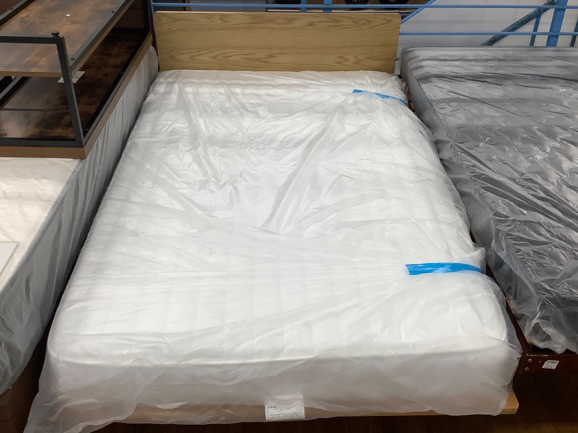 3F家具展示中！！】無印良品のセミダブルベットが入荷しました