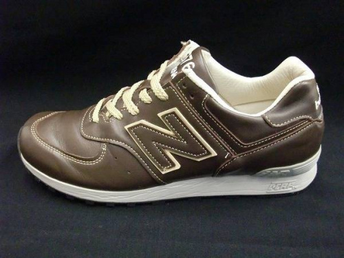 シューズのニューバランス（new balance）