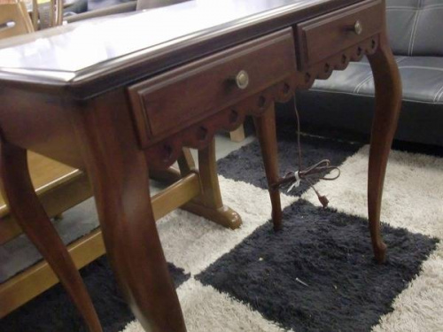 家具・インテリアのテーブル