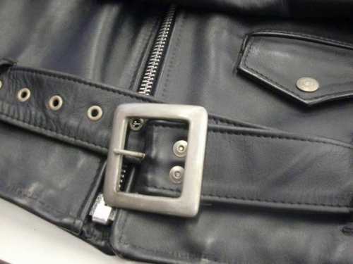 ジャケットのライダース