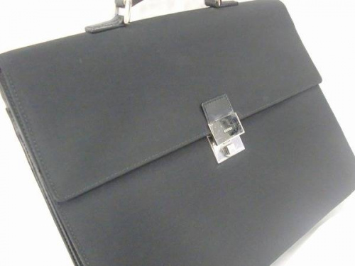 メンズファッションのビジネスアイテム