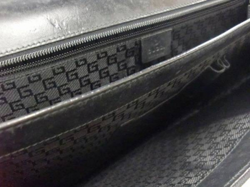 ビジネスアイテムのバッグ