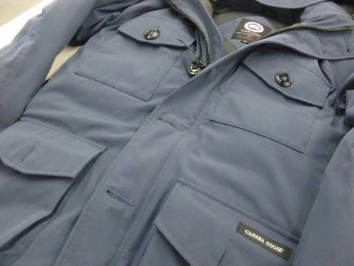 メンズファッションのダウンジャケット