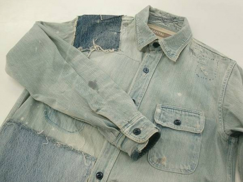 メンズファッションのデニムシャツ